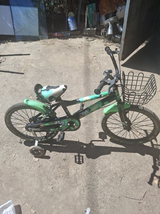 Vând bicicleta pentru copiii