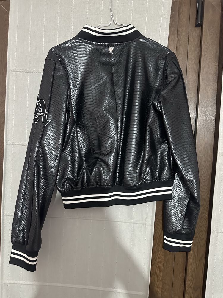 Кожено яке Guess