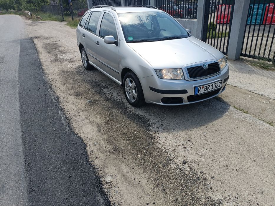 Vând Skoda Fabia