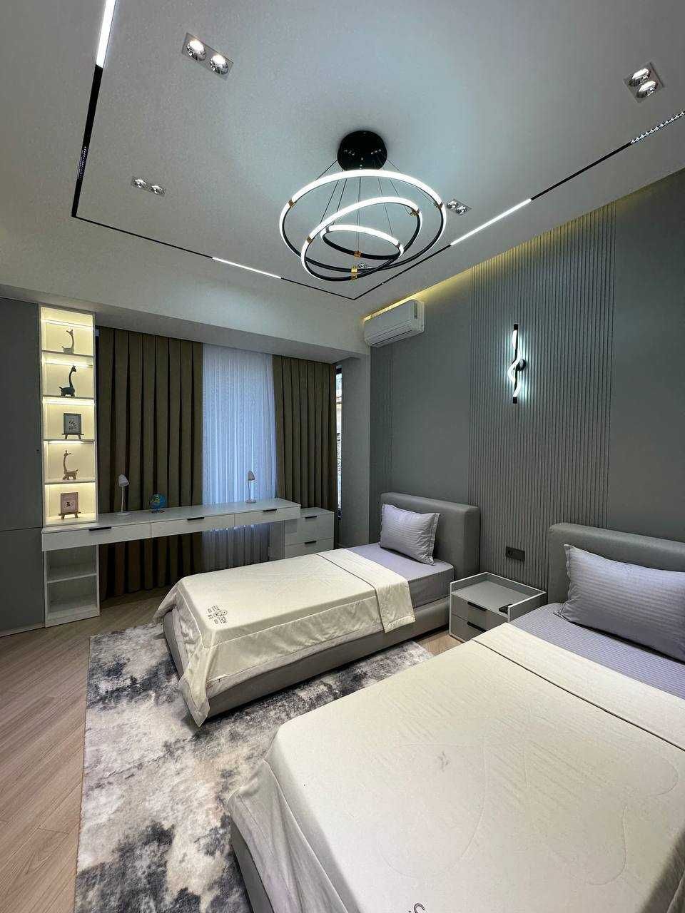 м.Буюк Ипак Йули ул.Сайрам 5-комн 2-этажа 250 м² 1,6-сот евроремонт