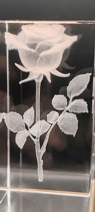 Вечна 3D Гравирана Роза в Кристал - Персонализиран Коледен Подарък