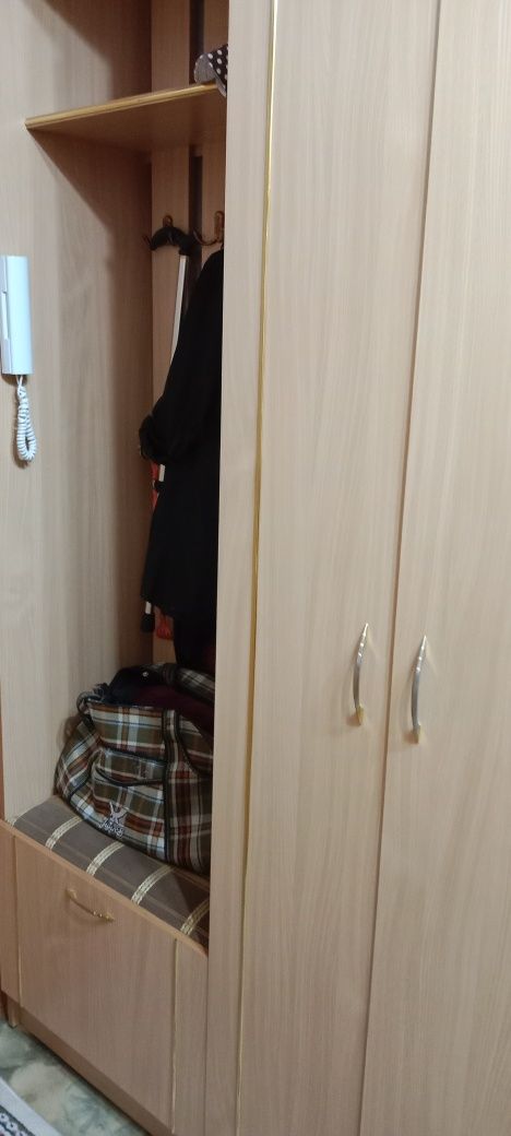 Продам мебель для прихожей