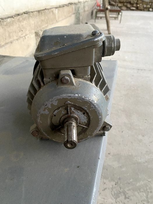 Электро двигатель сатылады !