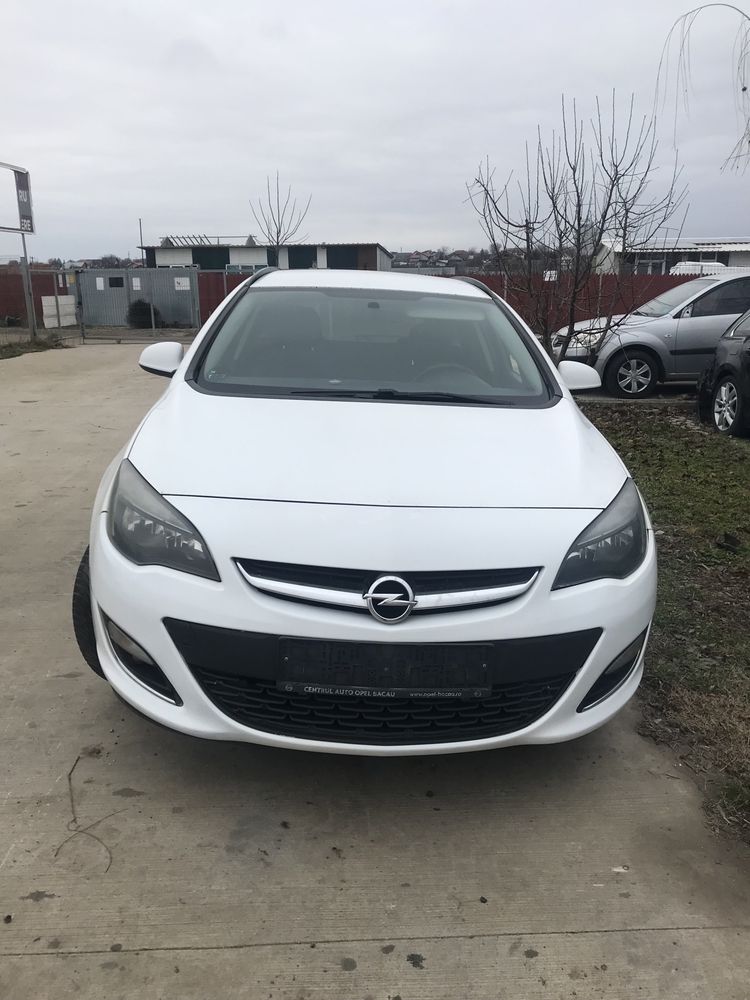 Piese din Dezmembrari Opel Astra J 1.7 cdti A17DTS an 2014 Break