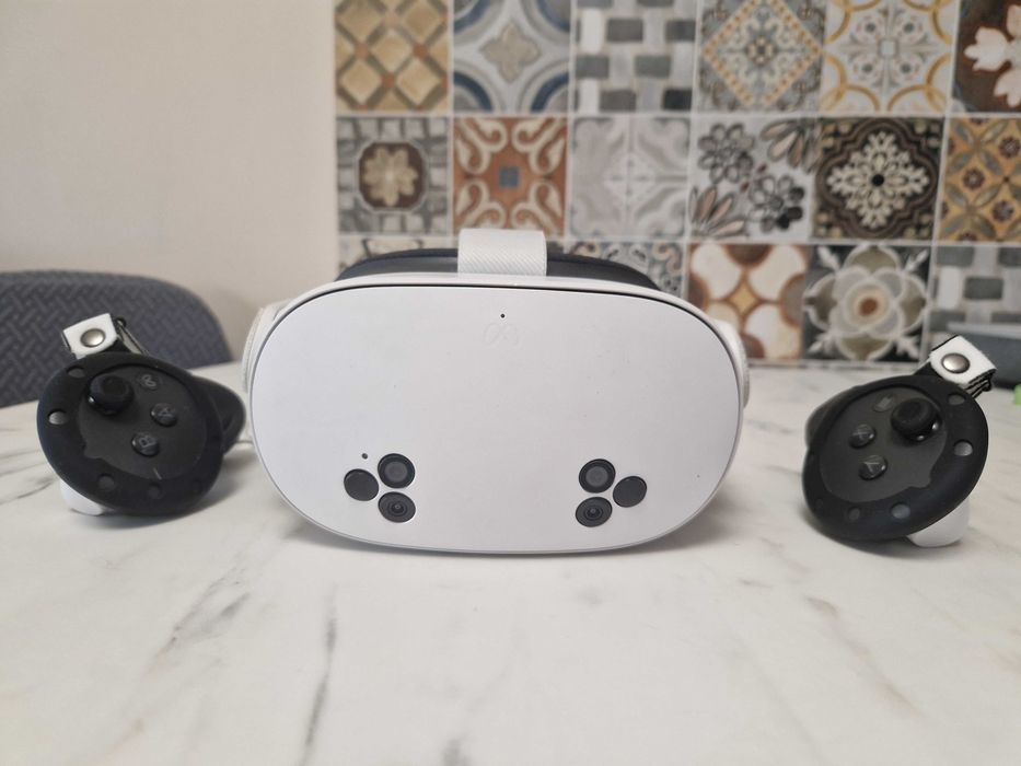 VR очила meta quest 3C