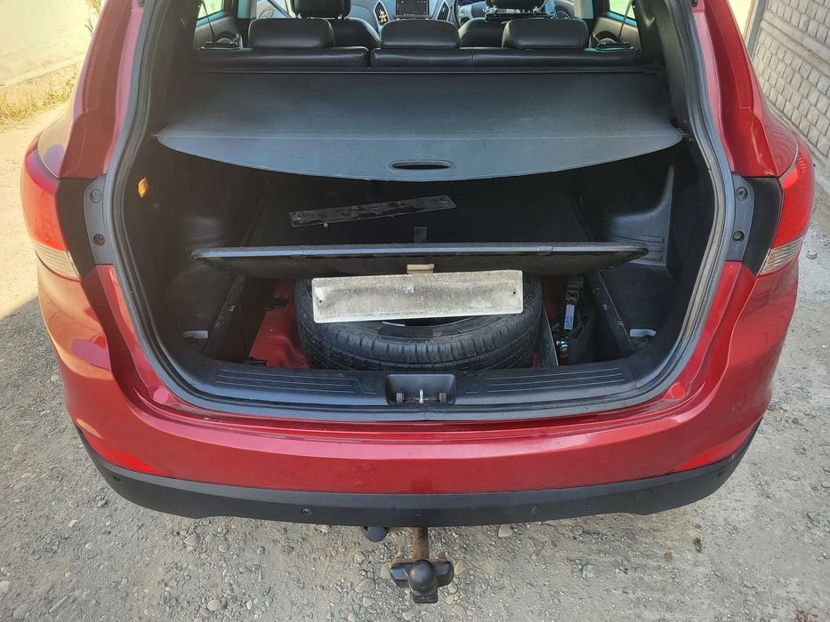 BARA/CAPOTA/ARIPI/FARURI/TRAGER HYUNDAI IX35 2.0 CRDI AN 2011