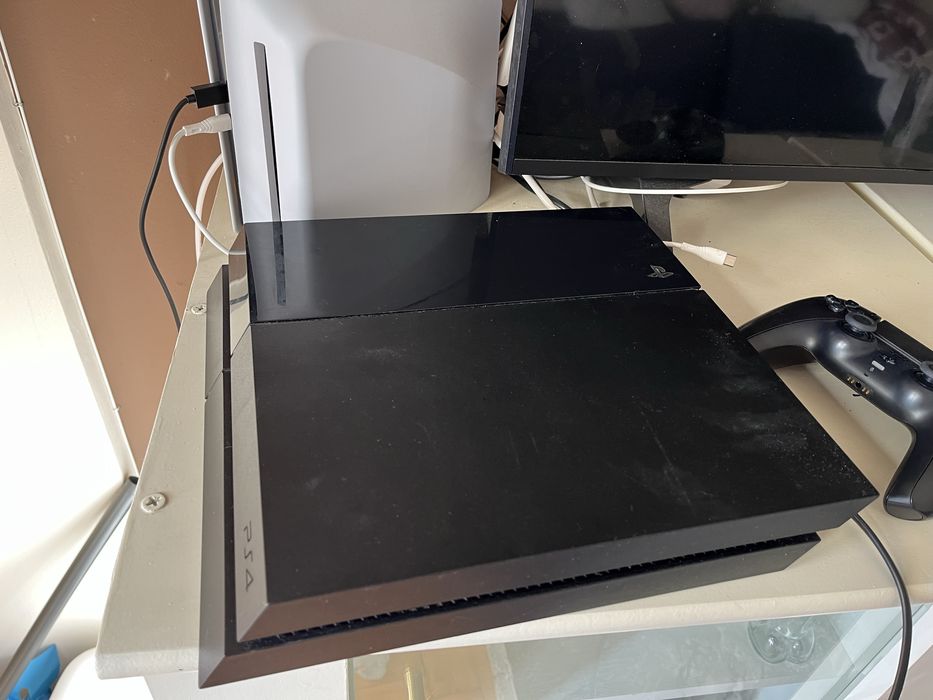 Playstation 4 - топ цена