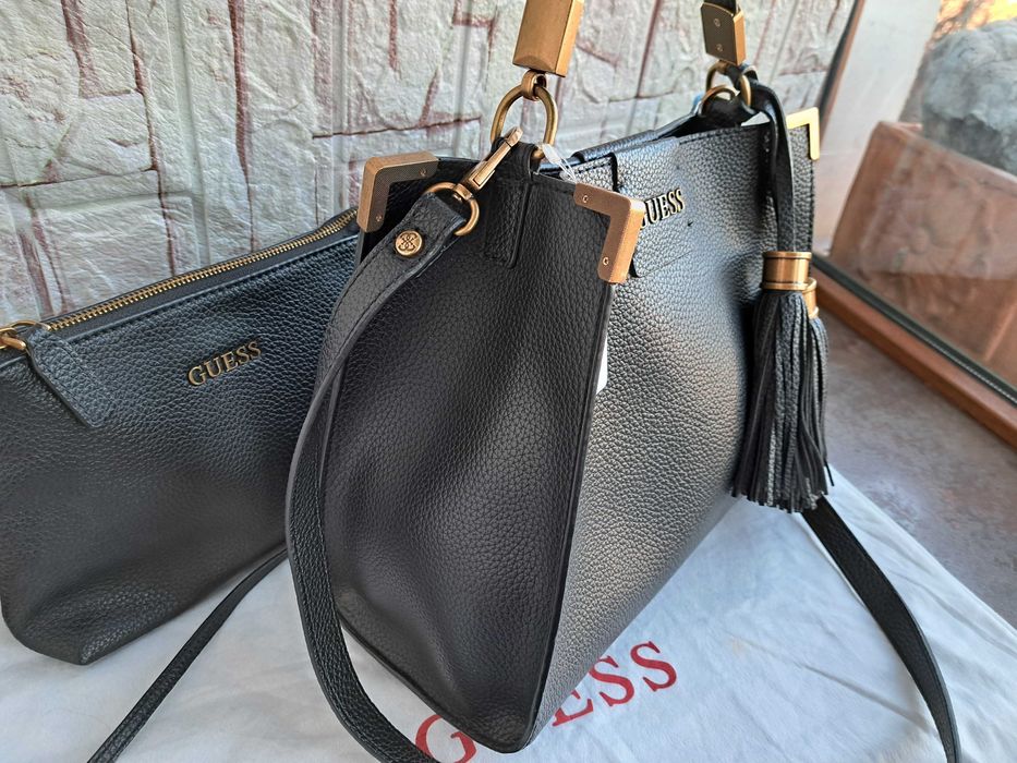 дамска чанта,GUESS-черна чанта,гес,нова