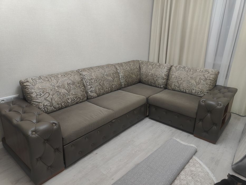 Продам диван б/у