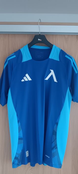 Teниска АДИДАС  на Левски 1914