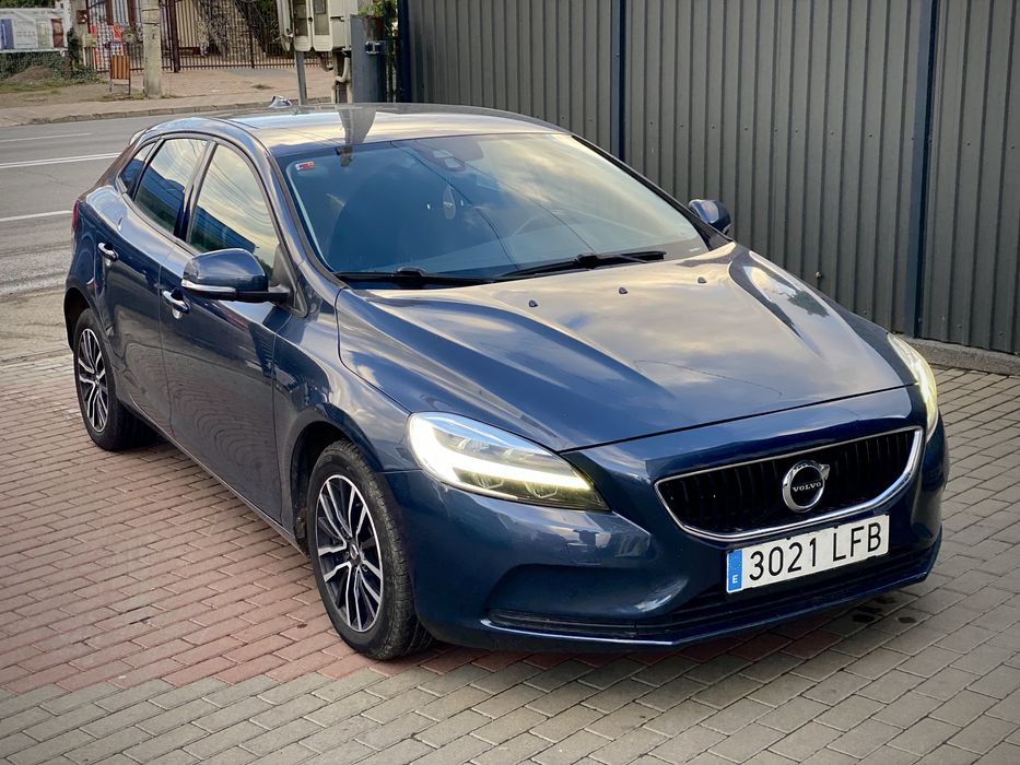 Volvo v40 2017 2.0 diesel facelift automat