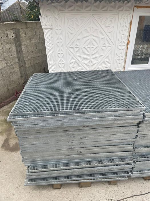 Vindem grătare zincate și orice ce se vede în poze