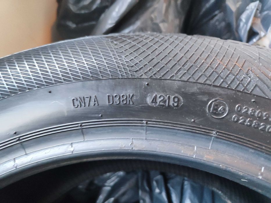 Зимни гуми 235 55 R17 Continental WinterContact XL