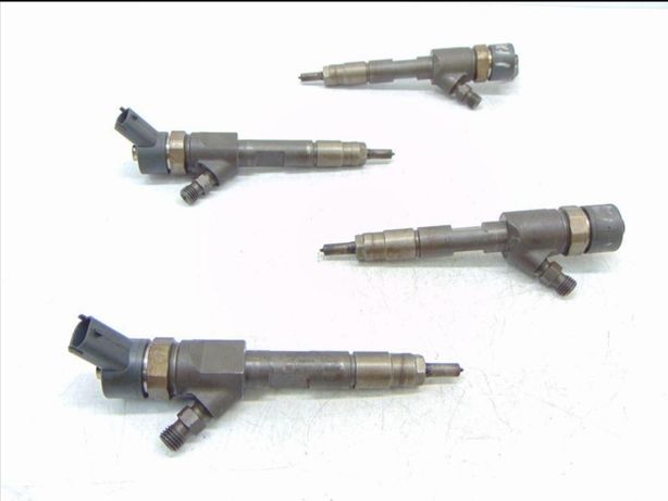 Injectoare Opel vivaro 1.9