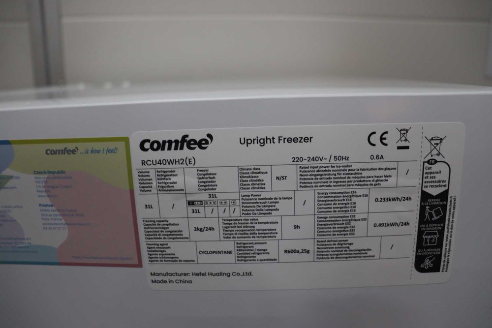 Comfee Свободностоящ, RCU40WH2 Мини Фризер, 31л, лек козметичен дефект
