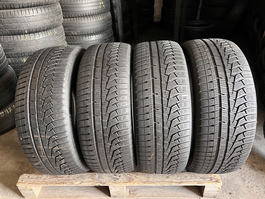 4 anvelope iarna 215/55/17 , Hankook !