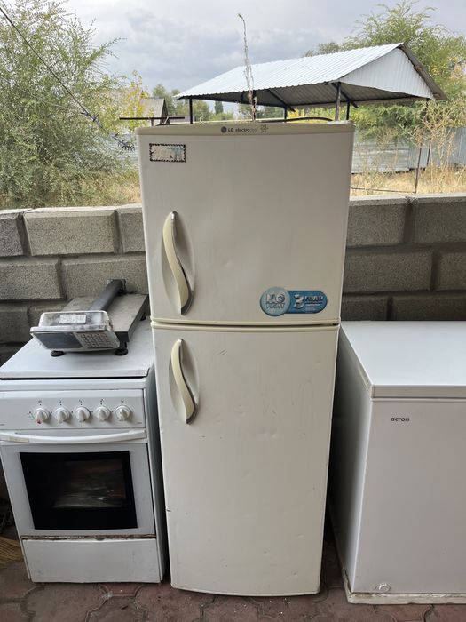 Продам холодильник LG
