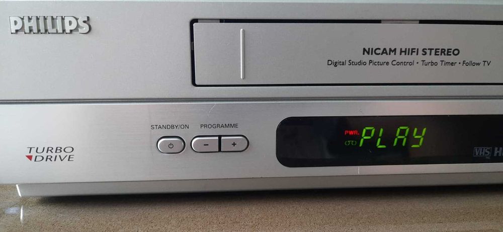 video recorder PHILIPS nicam hi-fi stereo