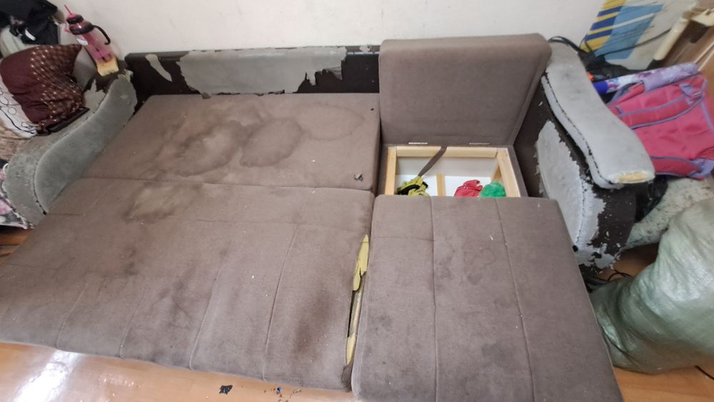 Отдам диван даром срочно