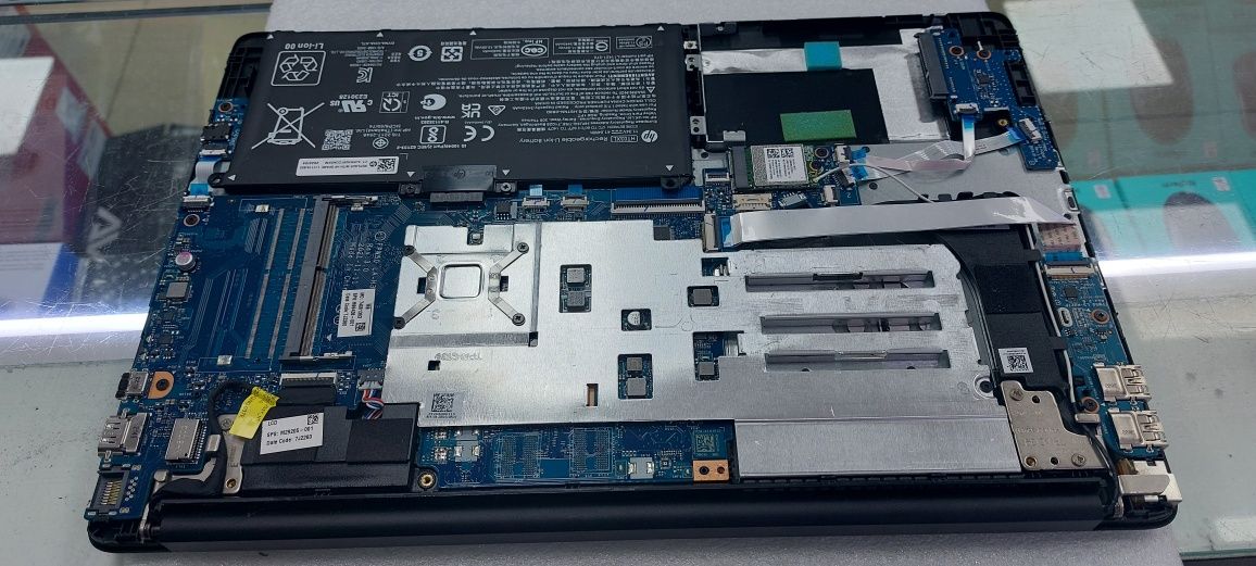Ноутбук HP Laptop Intel Celeron N4120 (6F8S4EA) 15.6"