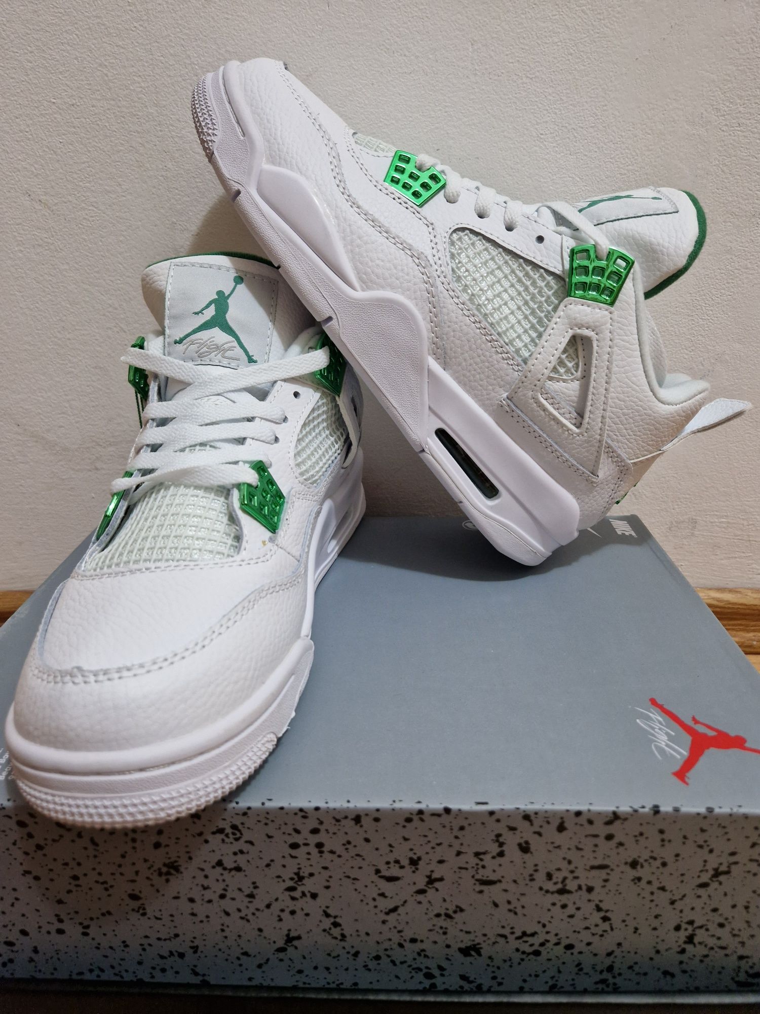 Jordan Retro4 Metallic Green