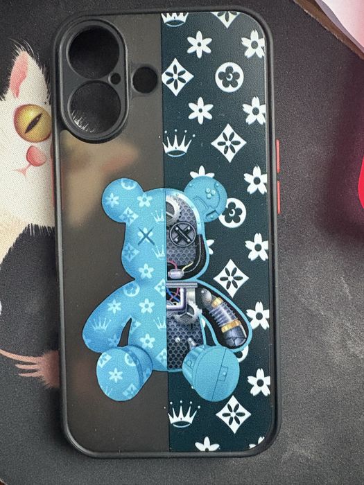 Case / Husa iPhone 16 si iPhone 13