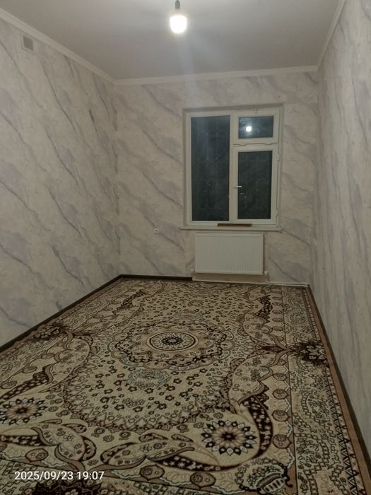 BRB bank yonida 3 xona 90 kvmli kvartira