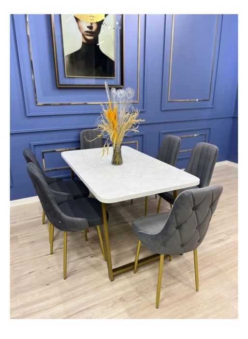 Кухонный стол и 4 стула