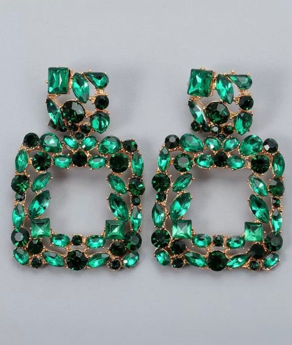 Аксесоари за коса и обици