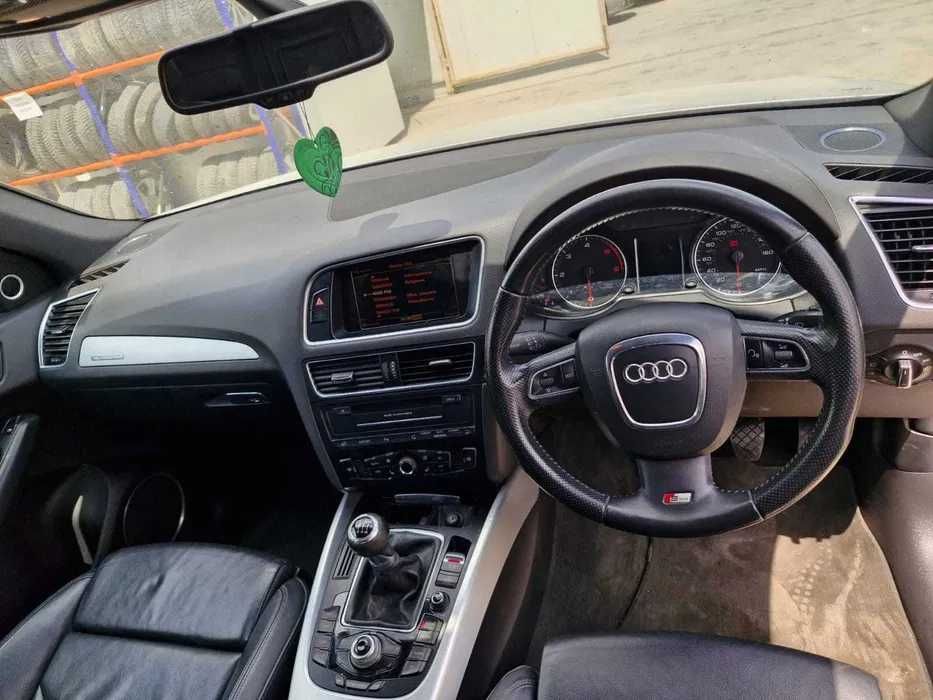 Dezmembrez Audi Q5 2.0D 2010 S Line cod motor CAH cutie manuala euro 5