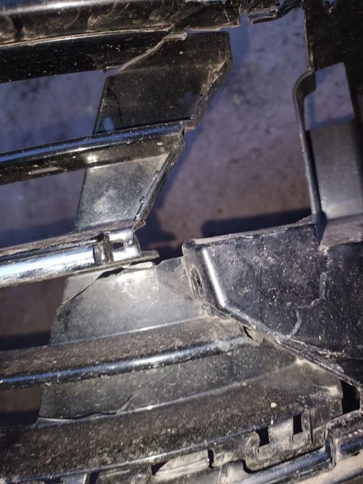 Bara grila trager far vw passat b8 r line