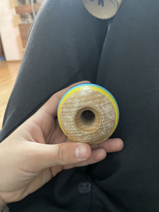Vand  o kendama space semnata de x remus