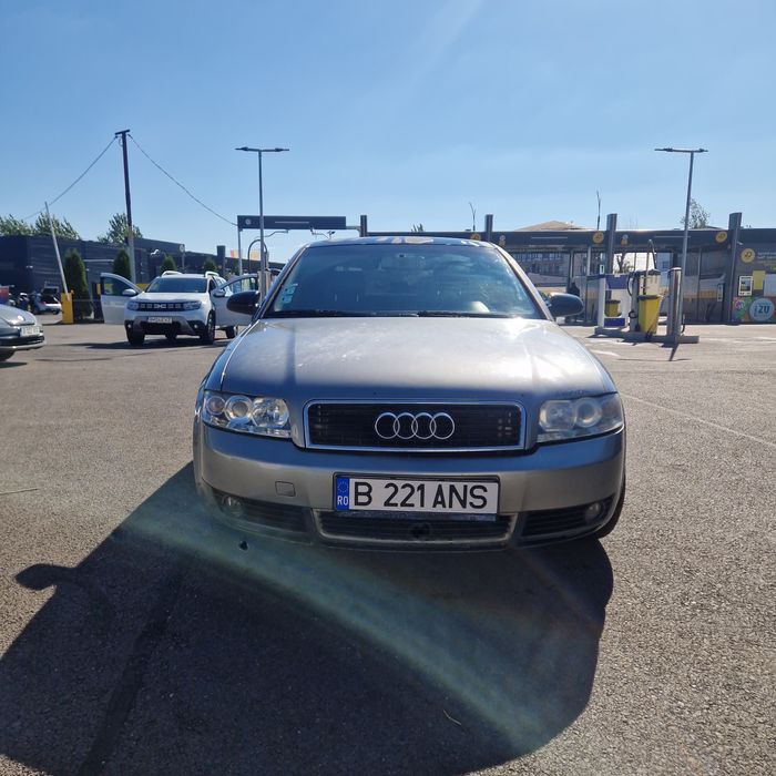 Vand  Audi  A4 .Pret usor negociabil