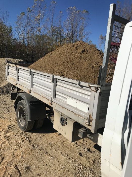 Inchiriez Buldoexcavator JCB