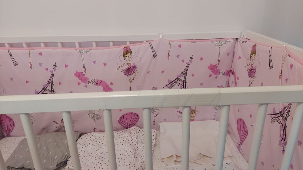 Pătuț bebe cu saltea IKEA si accesorii