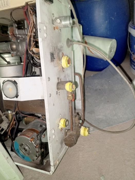 Продам газовый котел гидроста надо поменять сальники.