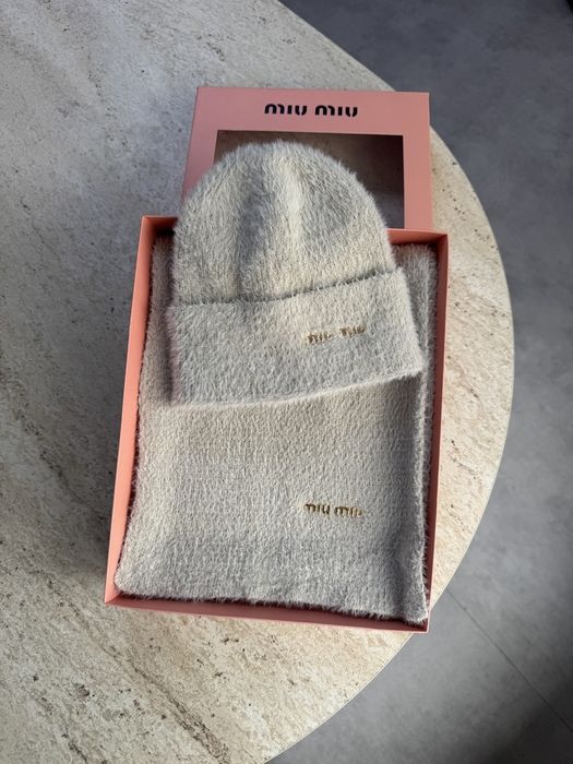 Комплект шал и шапка Miu Miu