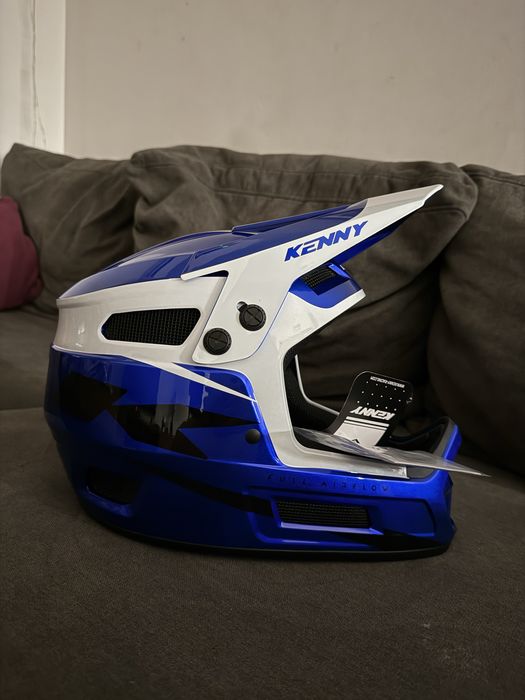 Downhill, fullface каска неизползвана/ чисто нова