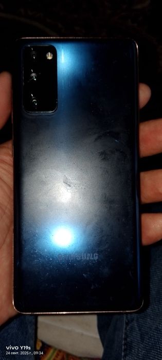 Samsung s20 xolati yaxshi