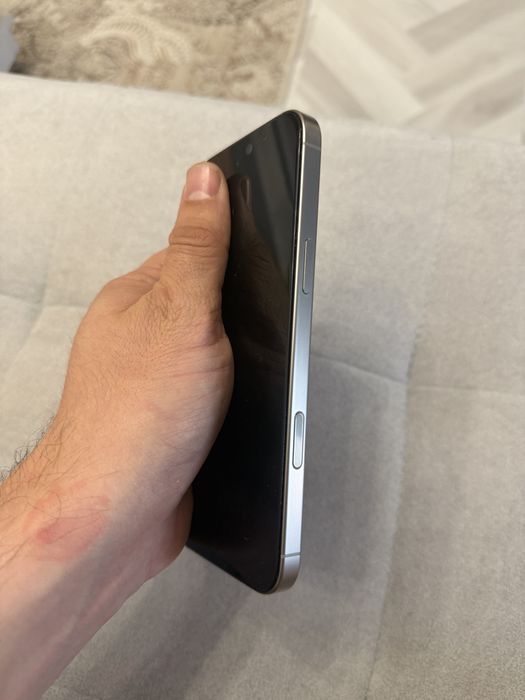 Продам Iphone 16 pro max 256 gb natural titanium