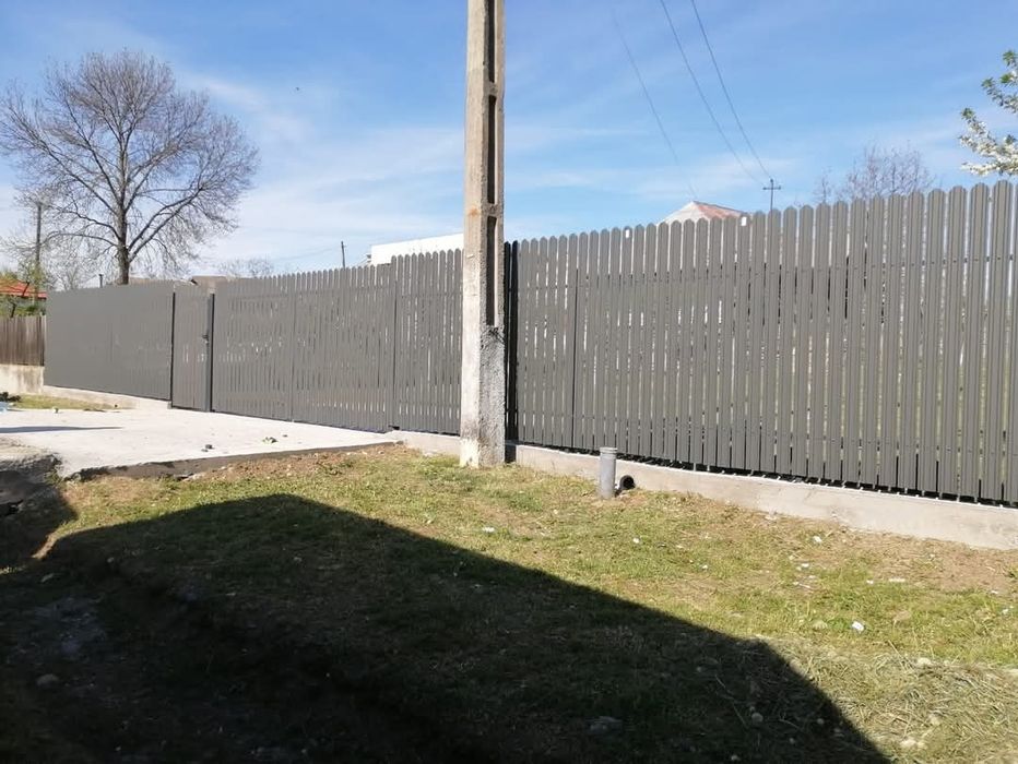 Vand garduri și porți la comanda clientului