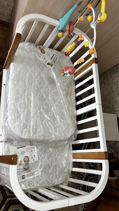 Детский кровать 2 в 1. С матрасом