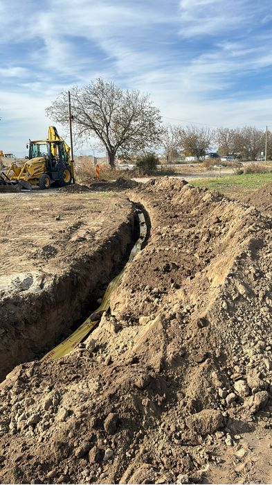 Buldoexcavator cu picon , excavatoare de toate marimile la SUXU !