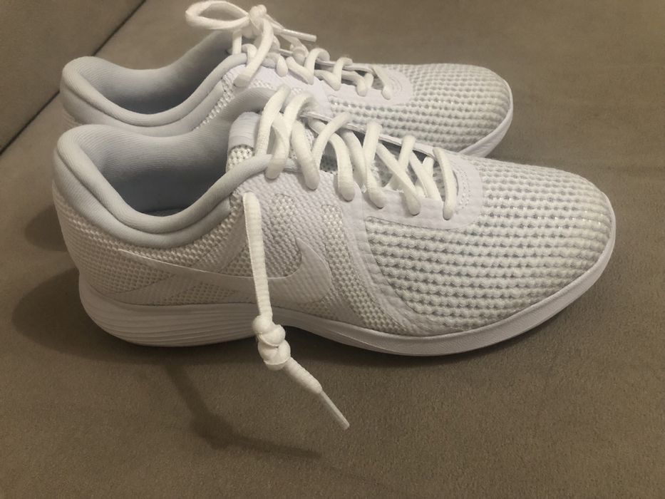 Дамски маратонки