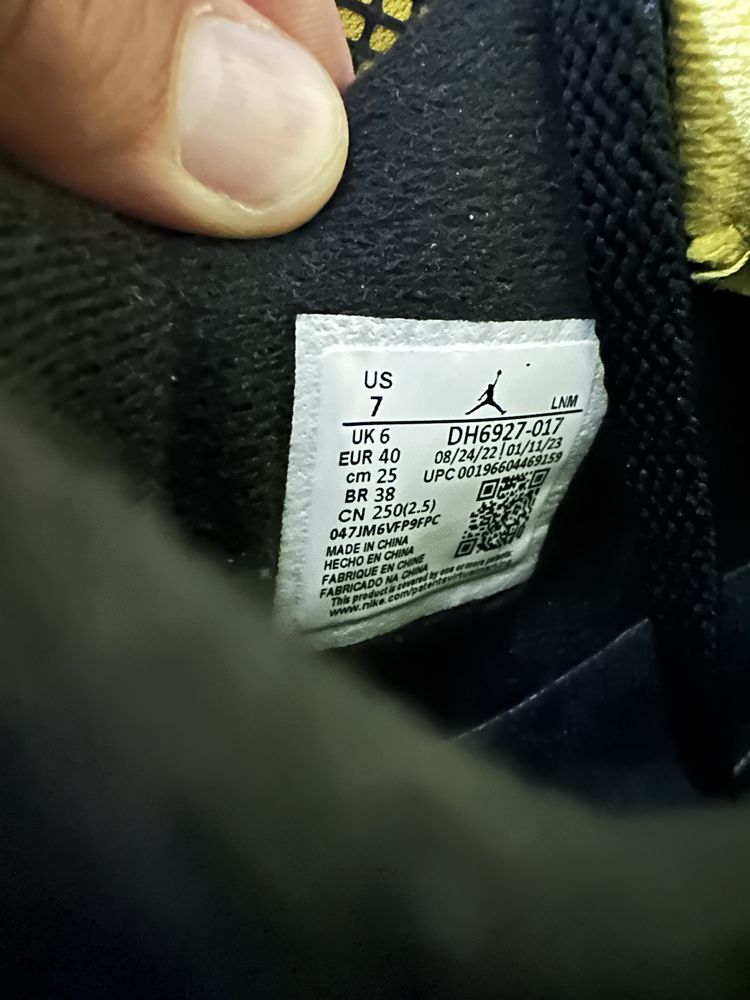 Jordan 4 yellow thunder originali