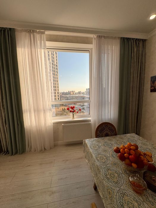 Продам переде / шторы/ портье/ тюль