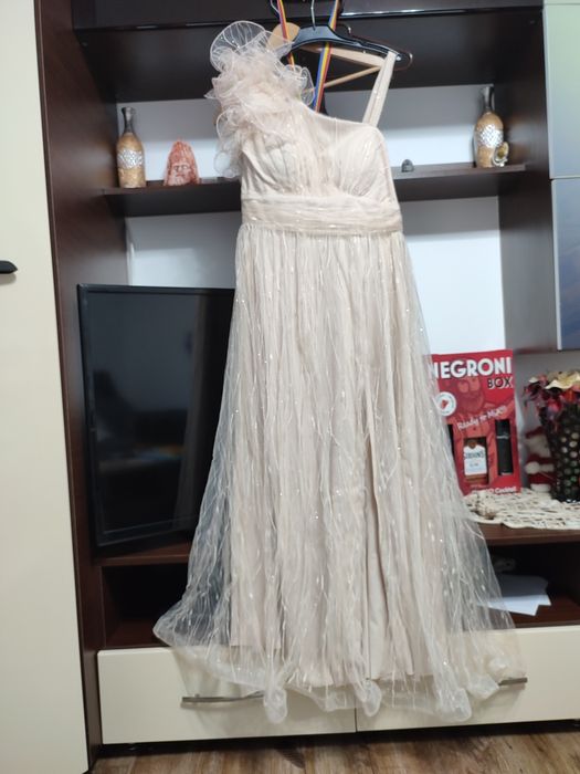 Vand Rochite,impecabile,marea ajoritate au o purtare