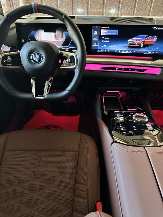 BMW i5 Luxury 35L