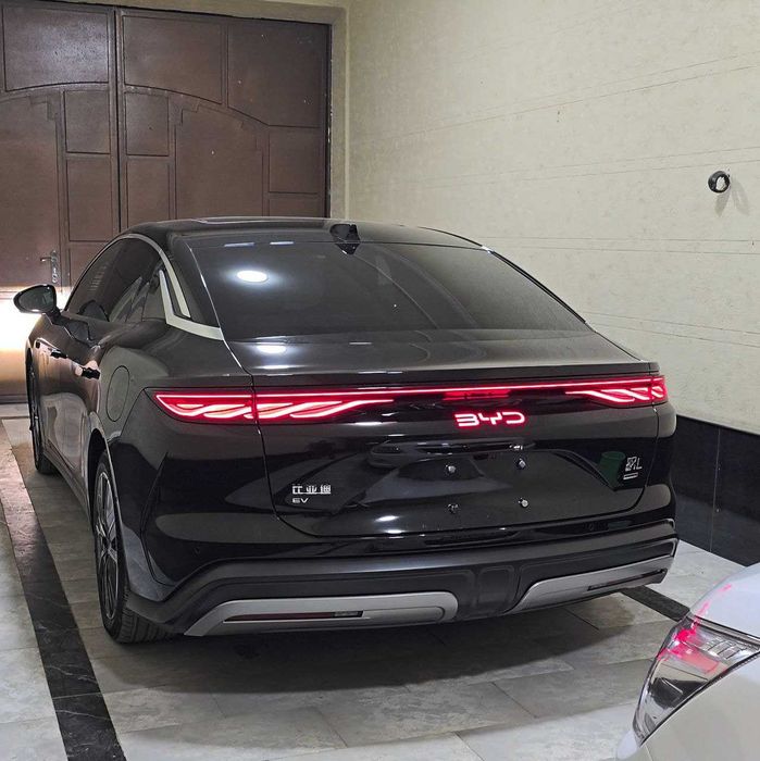 BYD Han L EV 701 km 2025 Flagship  2 - Позиция (фулл)