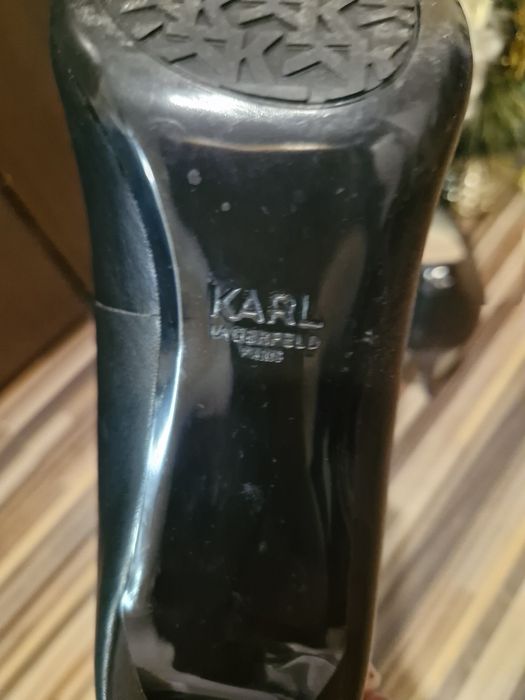 Pantofi negri stiletto Karl Lagerfeld Paris